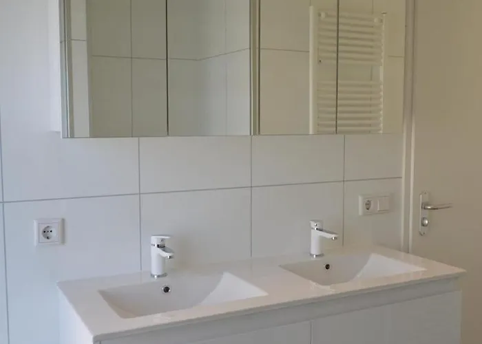 Θέρετρο Schaelsbergerbosch- 2 Bath Fireplgarde