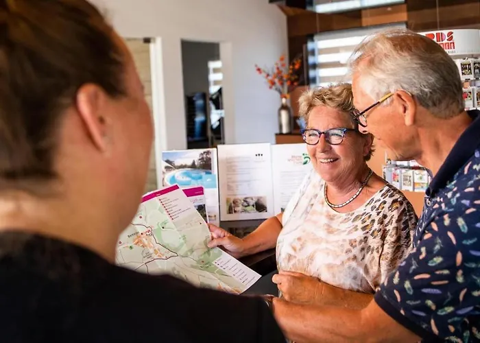 Schaelsbergerbosch- 2 Bath Fireplgarde *